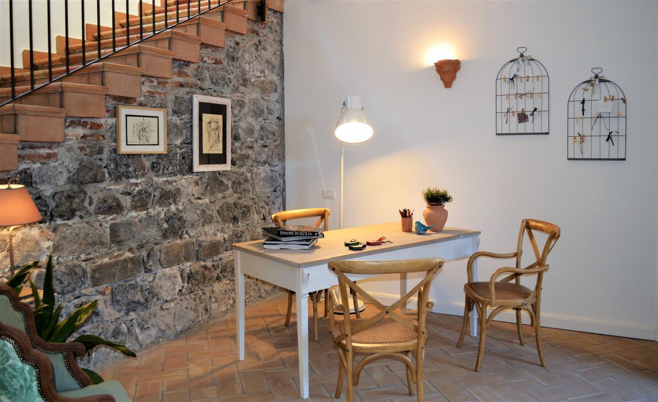 Frasteva Villa Aci Castello Eksteriør bilde